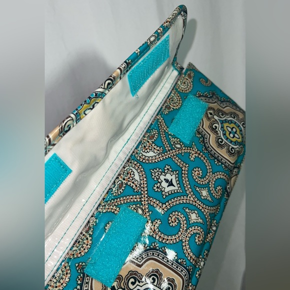Vera Bradley Retired “totally turquoise” lunchbox - Picture 4 of 9